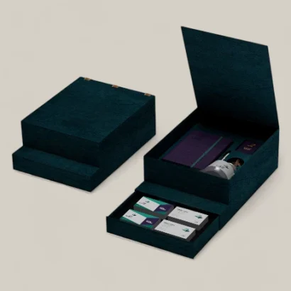 gift-kit-boxes-packaging-for-golden-jubilee